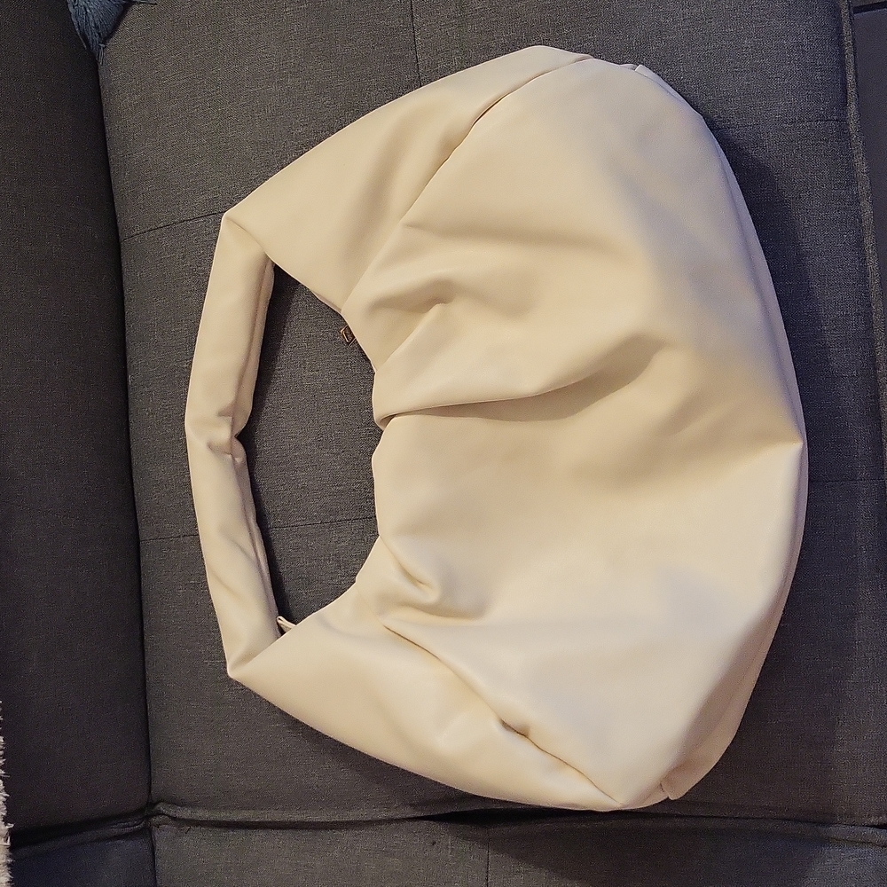 Cream colored shoulder bag man made materials from Urban expressions